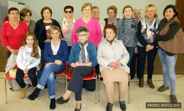 Grupo de mujeres de Bimenes